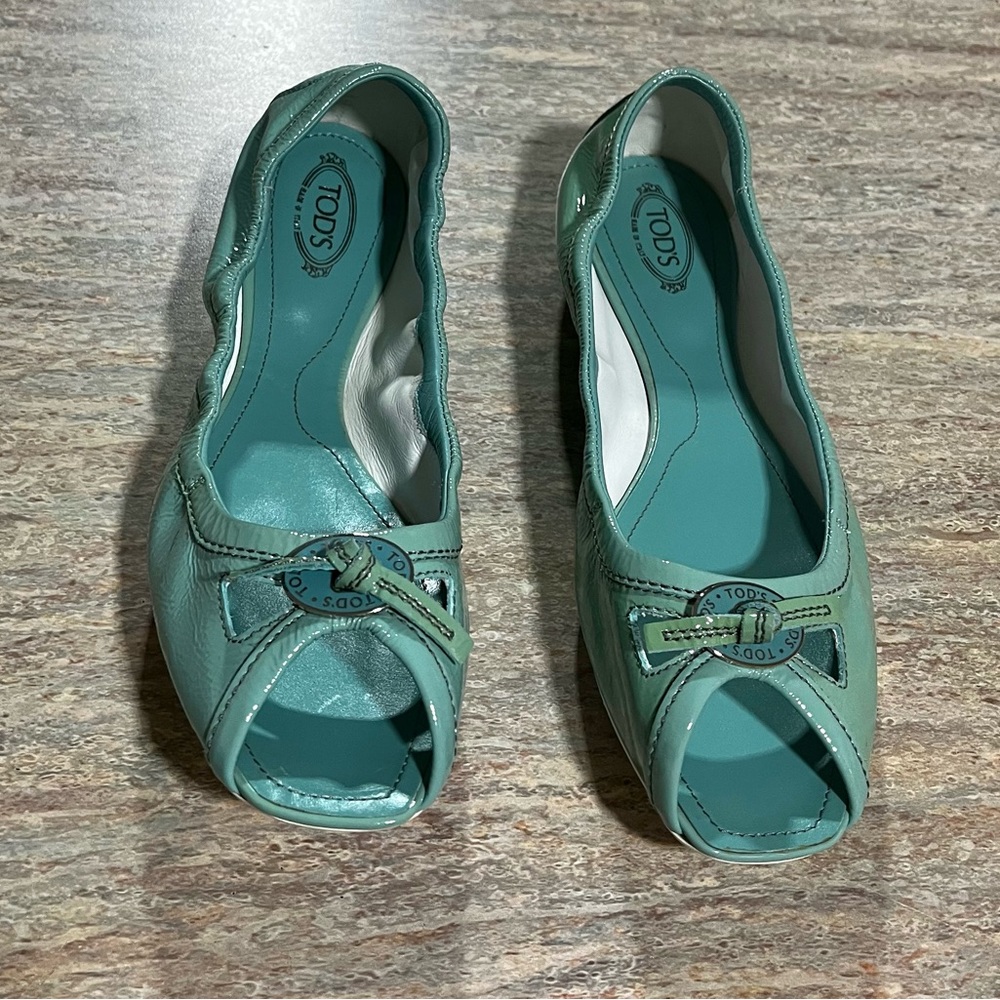 TOD’S open toe glossy loafers